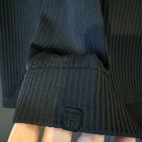 Lululemon Rest Less Pullover Ribbed Black 10 - Picture 7 of 7